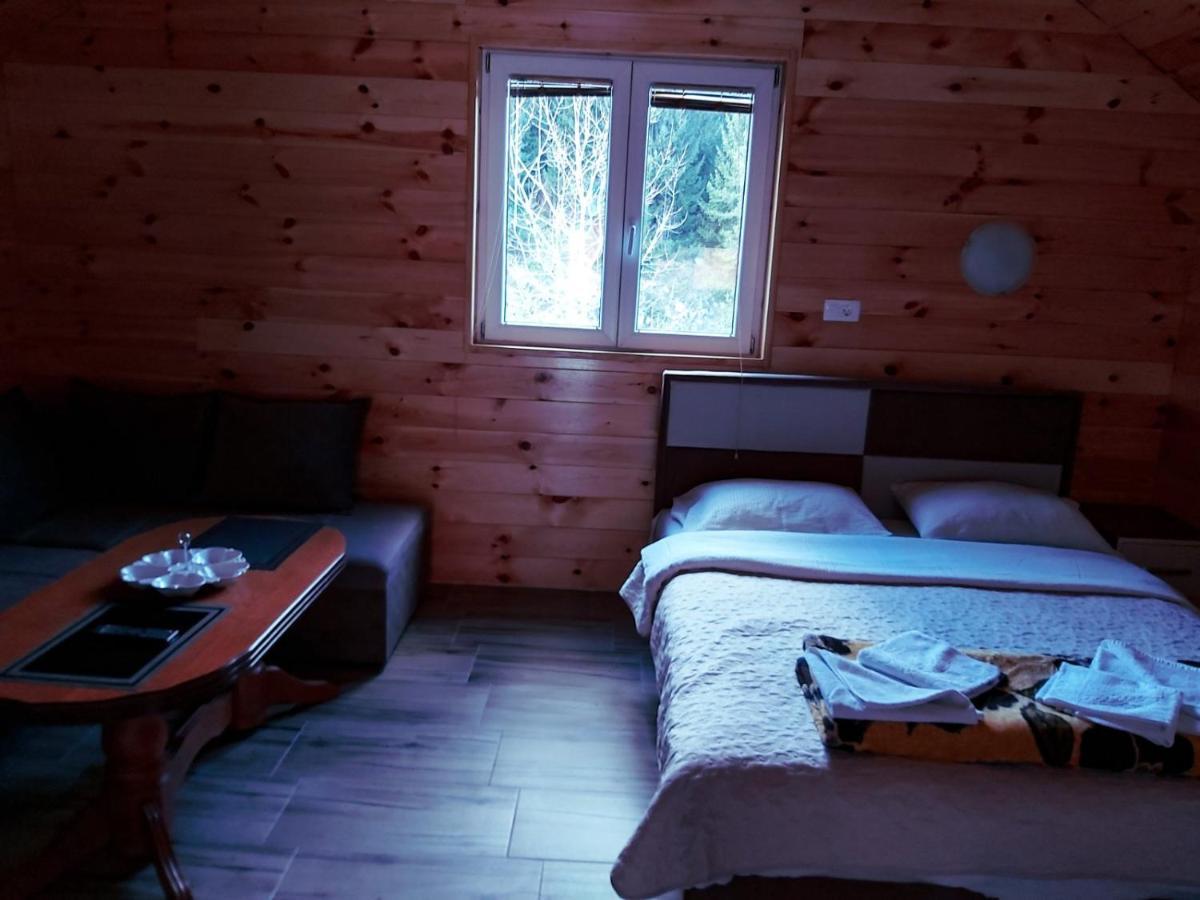 Hotel Lovac Žabljak Extérieur photo