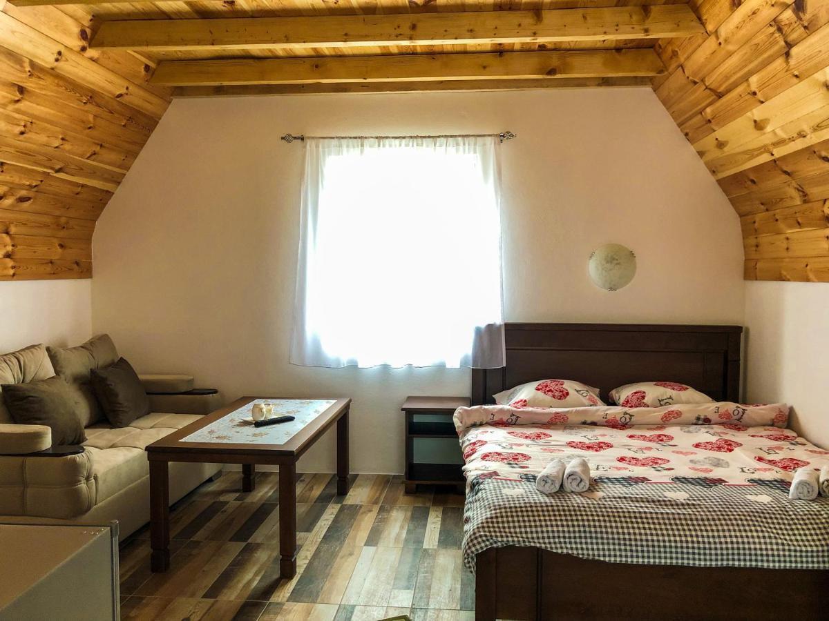 Hotel Lovac Žabljak Extérieur photo