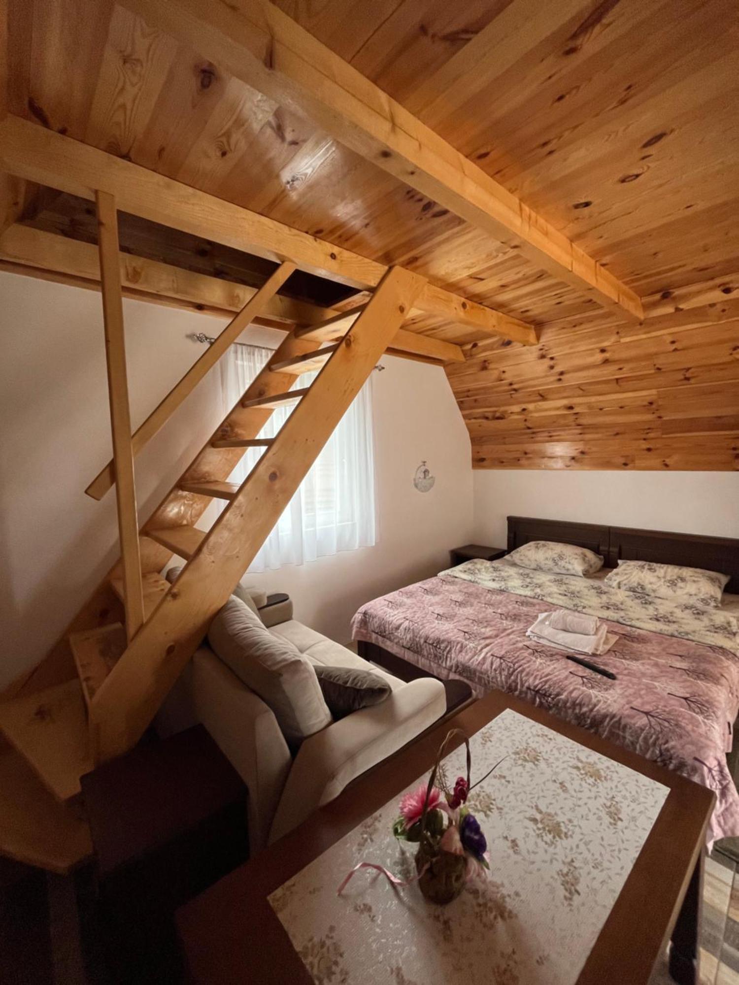 Hotel Lovac Žabljak Extérieur photo