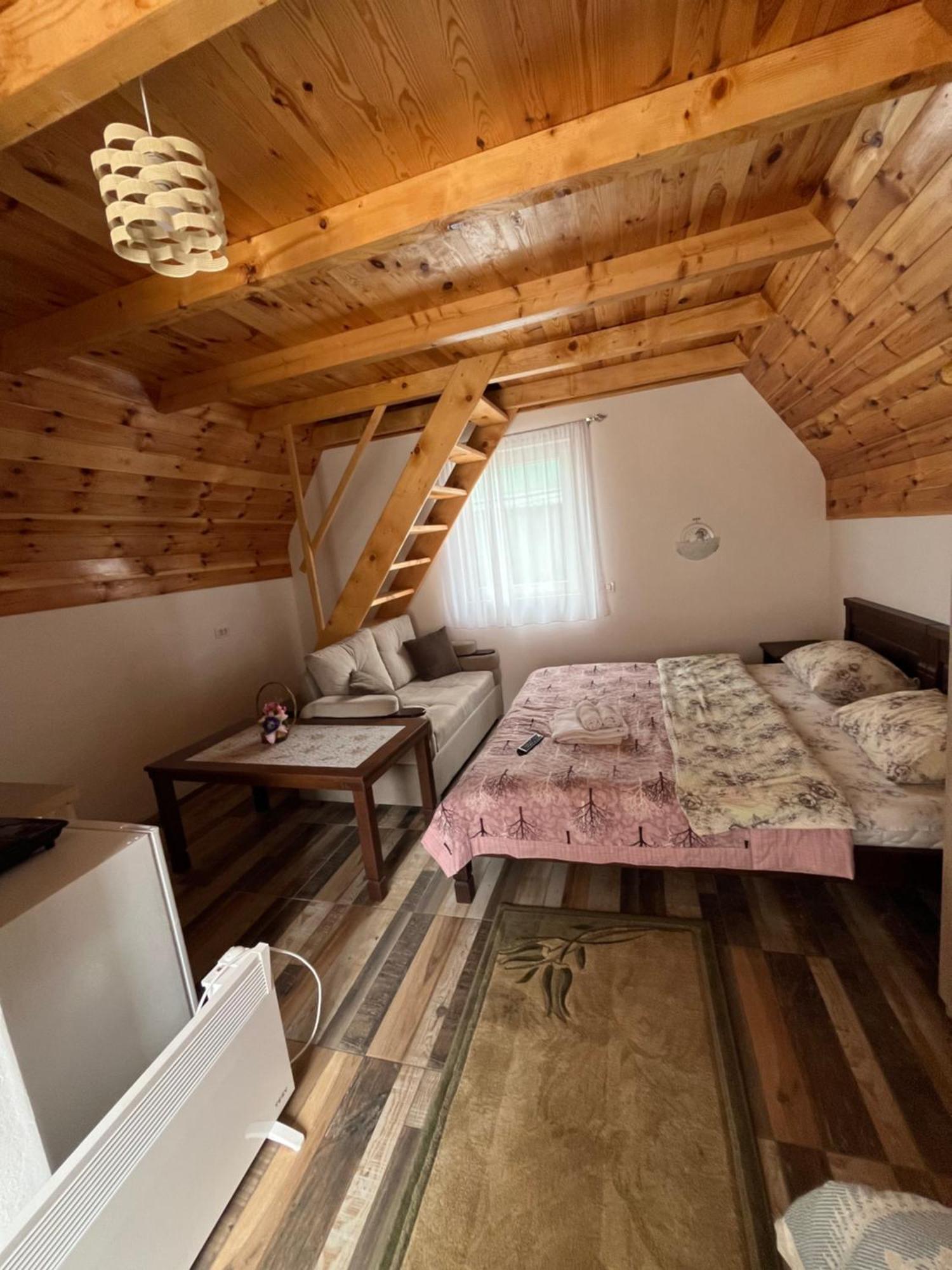 Hotel Lovac Žabljak Extérieur photo